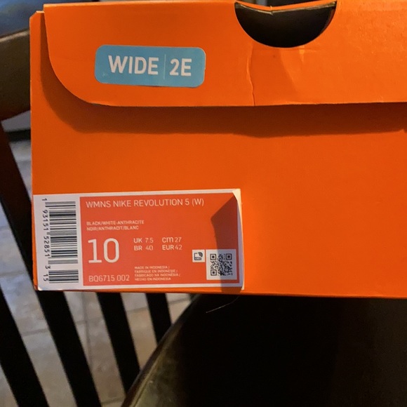 Nike Revolution women’s sneakers - Picture 5 of 5